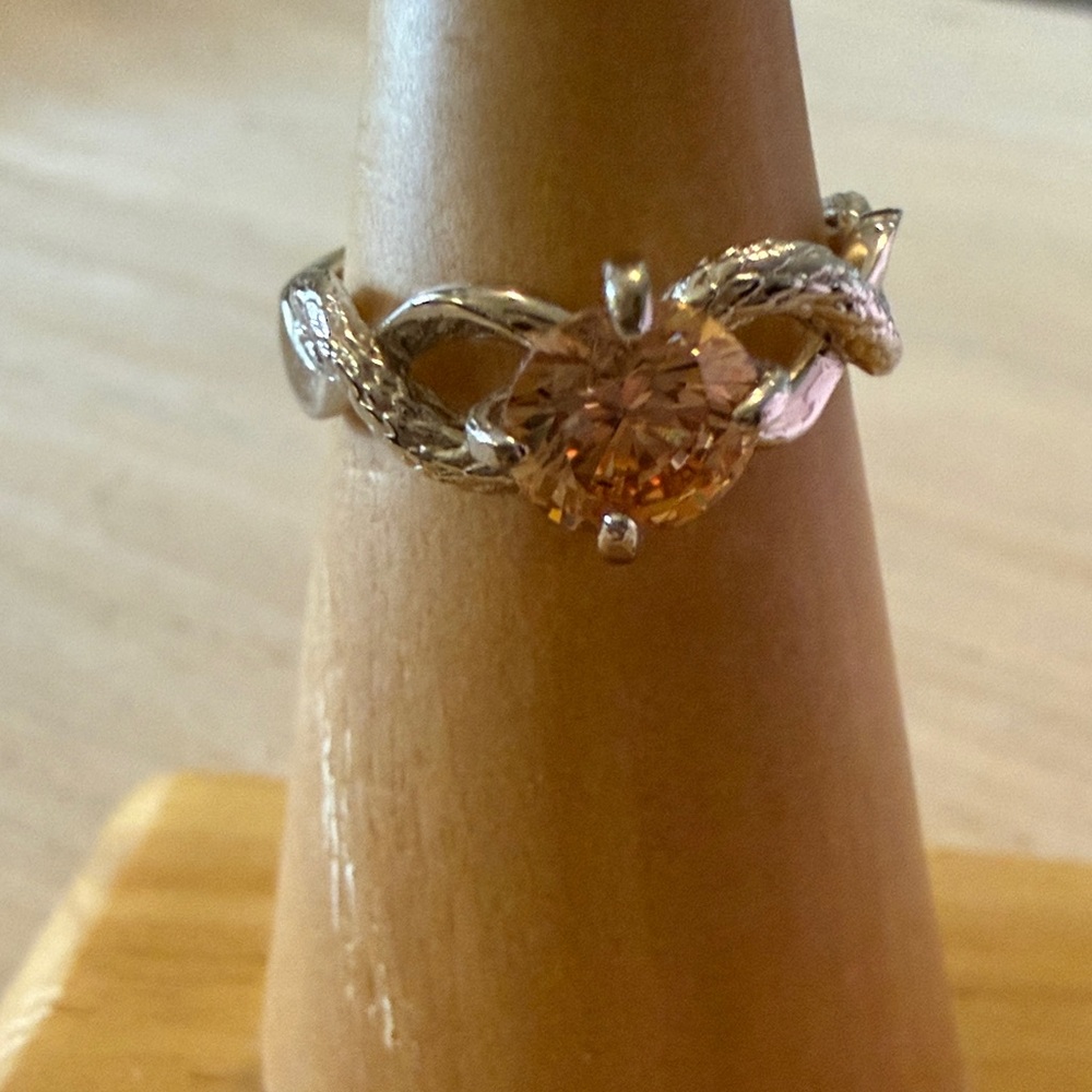Elegant Silver Heart Ring